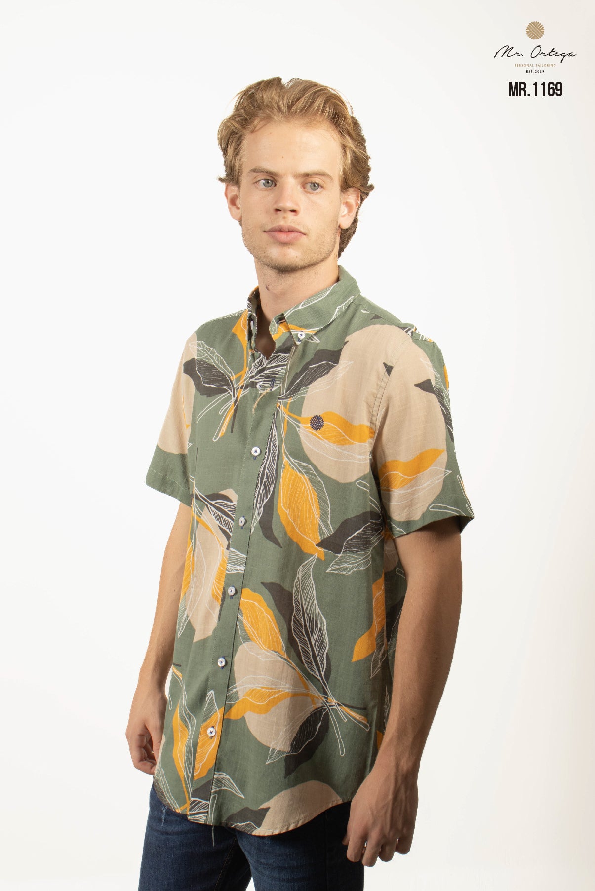 CAMISA VERDE OPACO FLORES BEIGE