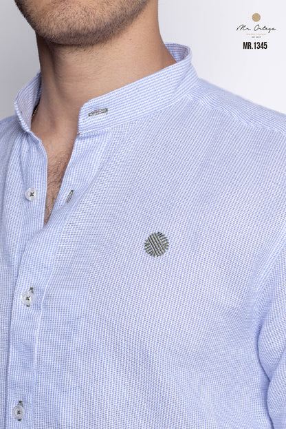CAMISA AZUL CLARO Y BLANCO