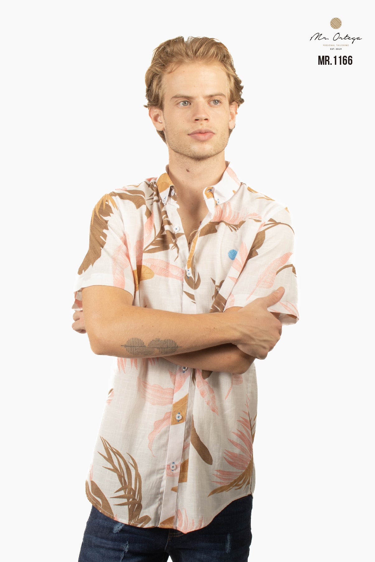CAMISA BLANCA HOJAS ROSA Y CAFÉ
