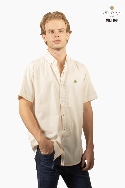 CAMISA LISA BEIGE MANGA CORTA LOGOTIPO OLIVO