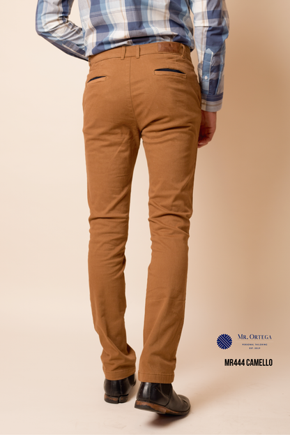 PANTALÓN GABARDINA CAMELLO CORTE REGULAR