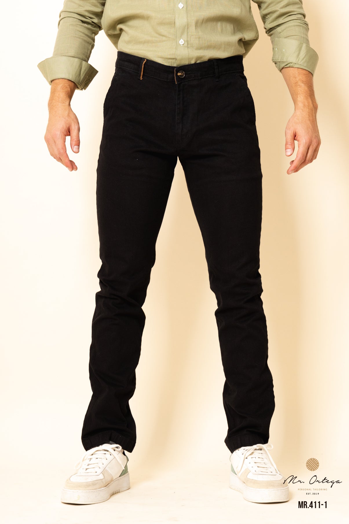 PANTALÓN GABARDINA NEGRO CORTE REGULAR