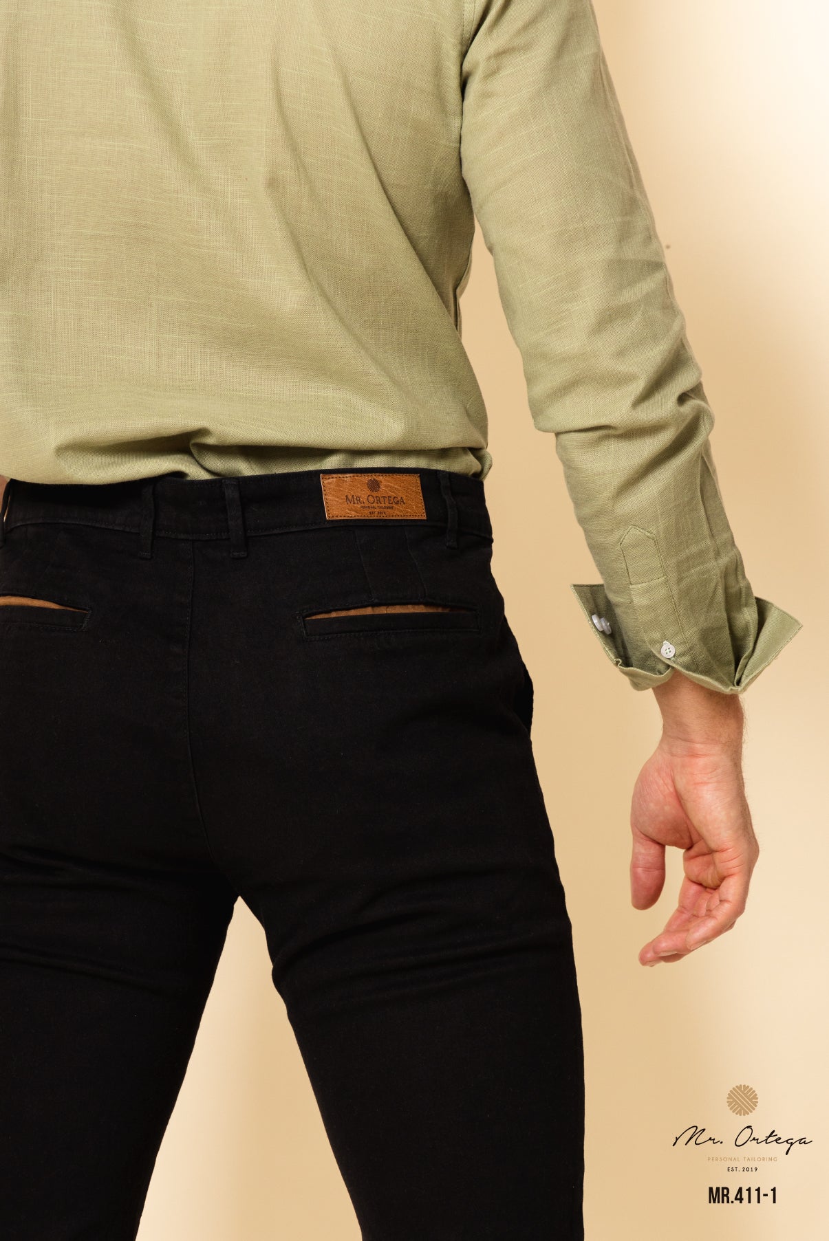 PANTALÓN GABARDINA NEGRO CORTE REGULAR