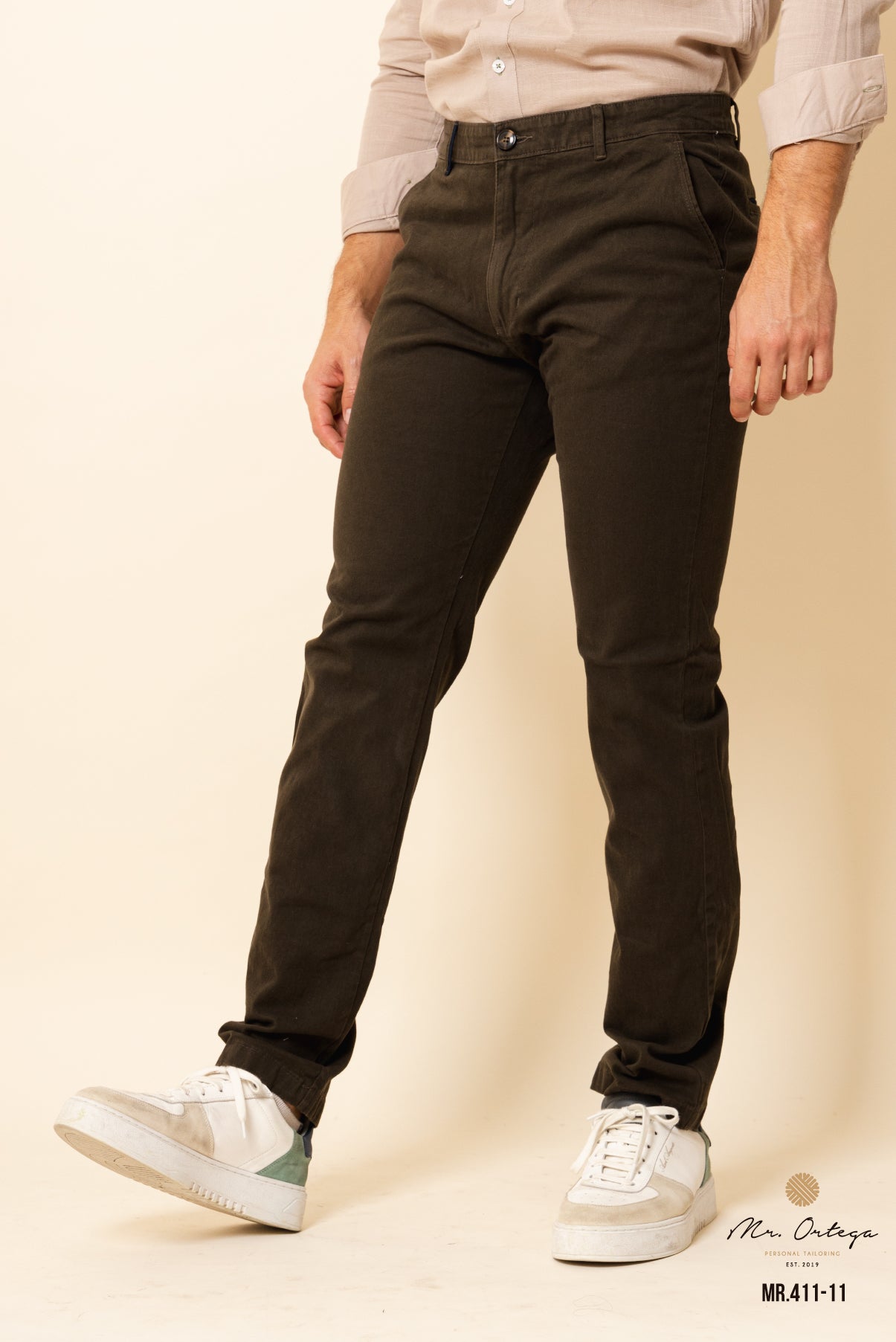 PANTALÓN GABARDINA OLIVO CORTE REGULAR