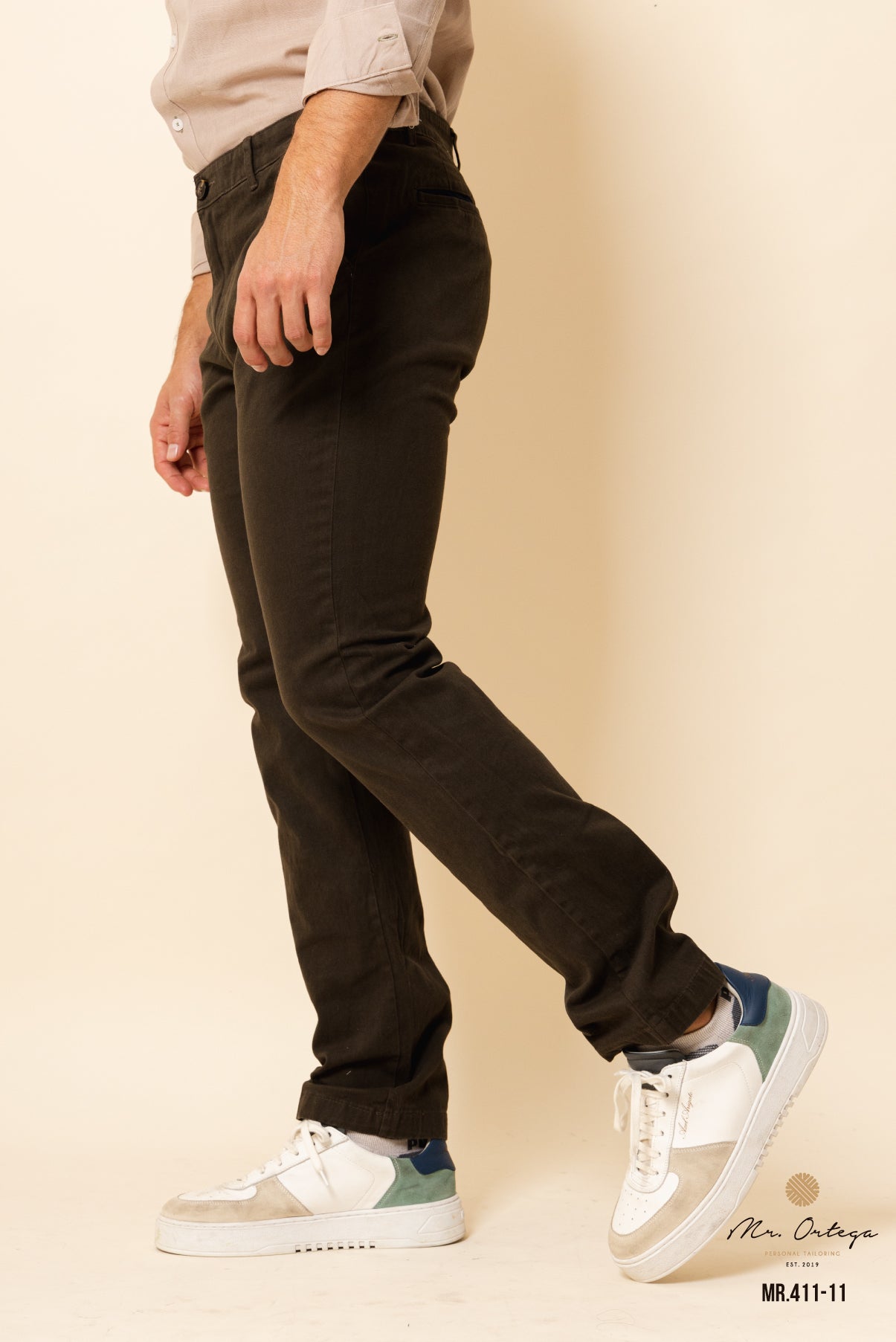 PANTALÓN GABARDINA OLIVO CORTE REGULAR