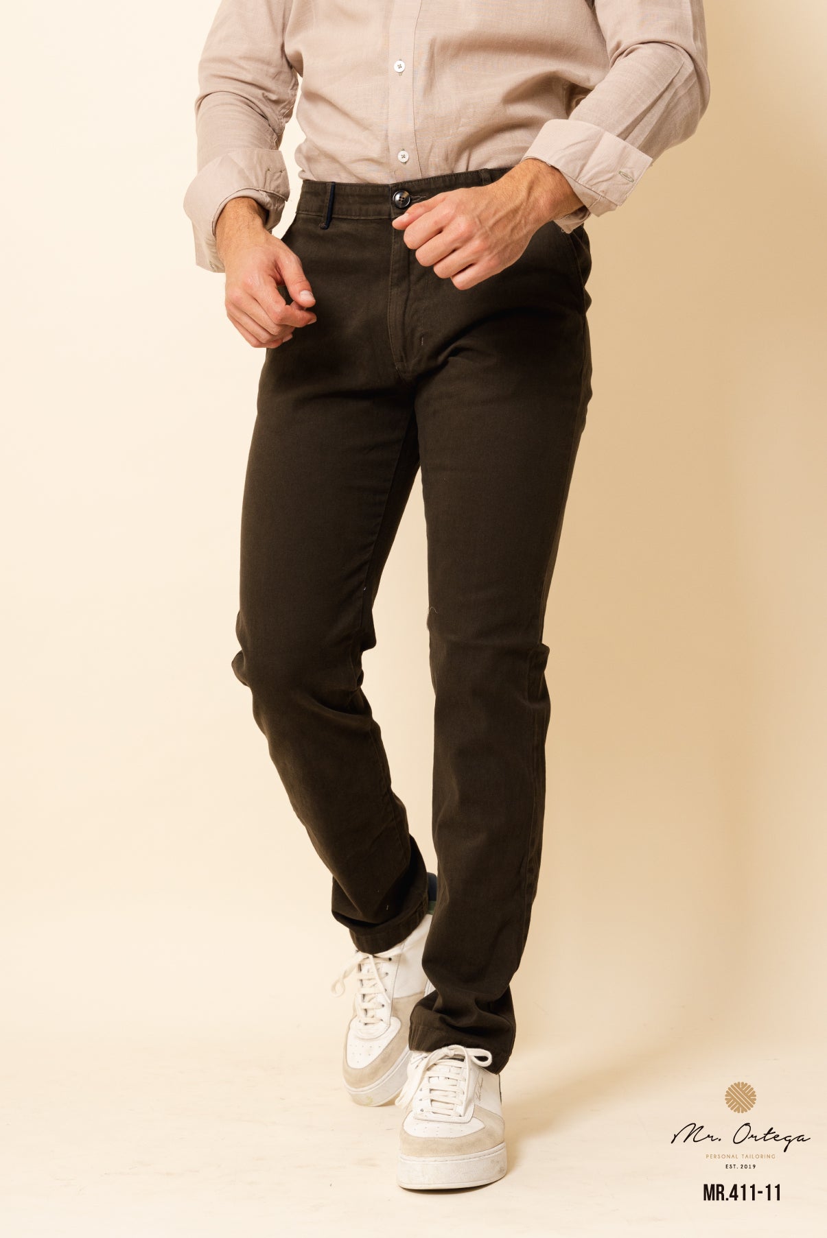 PANTALÓN GABARDINA OLIVO CORTE REGULAR